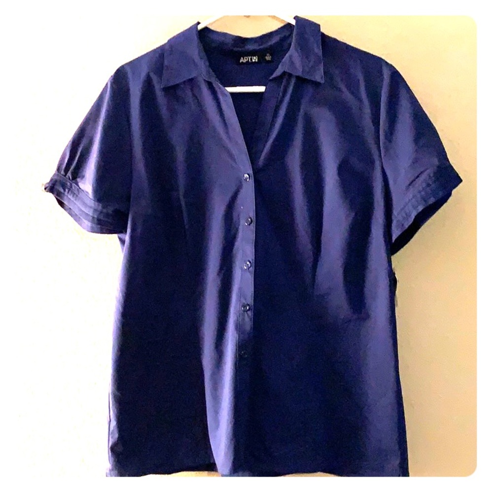 Short sleeve button-up with buckles on sleeves